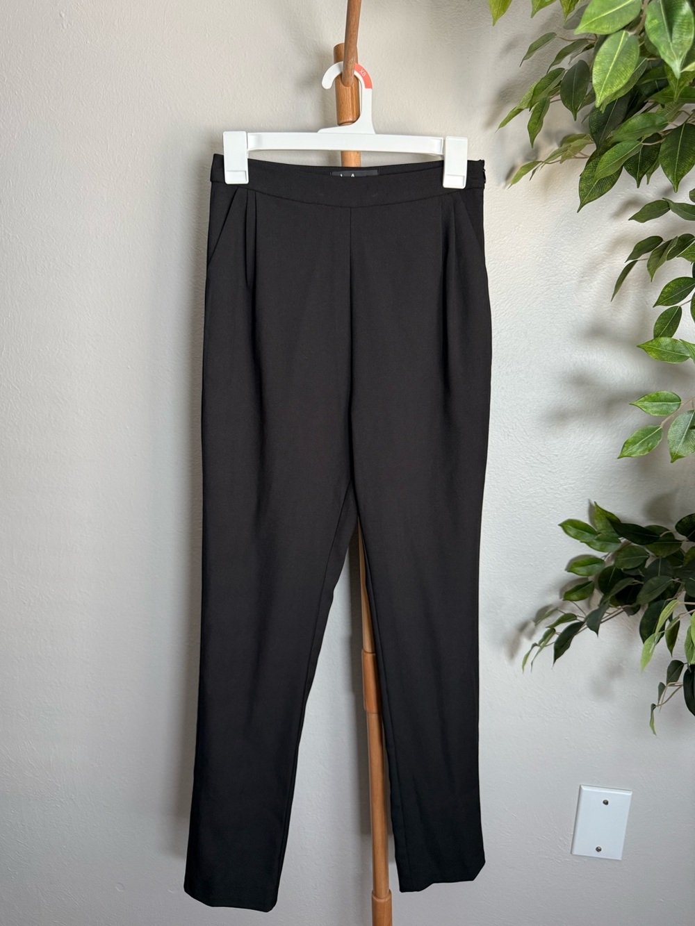 Lulu's Black Classic Trouser Pants Women’s Size Small NWT
